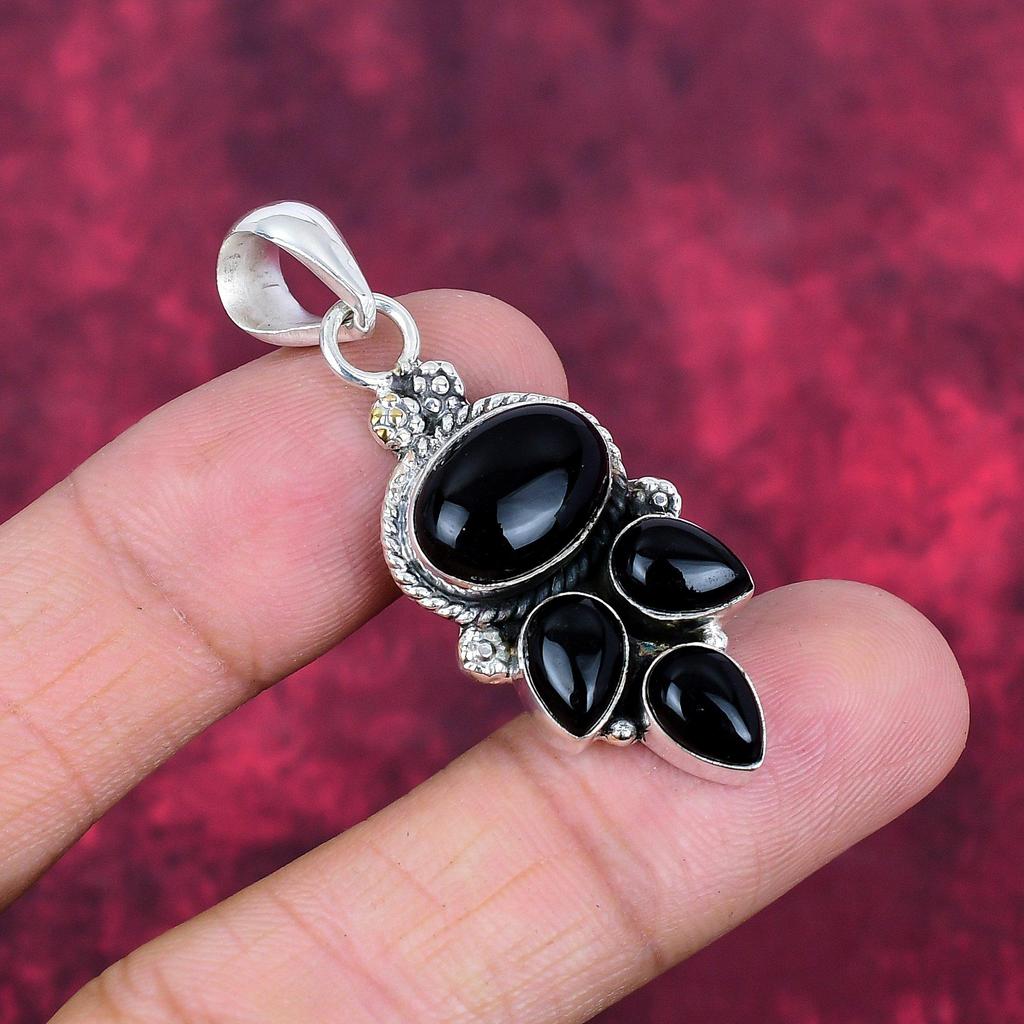 Smycken i svart onyx, hänge i massivt 925 sterlingsilver, handgjorda ädelstenssmycken, presenter till fru, helt nytt hänge