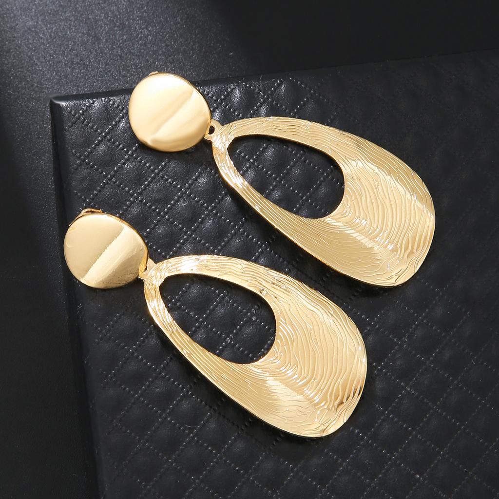 Pendientes de Clip Metálicos Vintage Forma de Gota Sin Agujero Geométricos Statement Grandes Clips para Orejas Sin Perforar