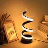 Lampe de table LED moderne avec USB - luminosité réglable, lumière blanc chaud, design en spirale, convient pour chambre à coucher, salon, éteint