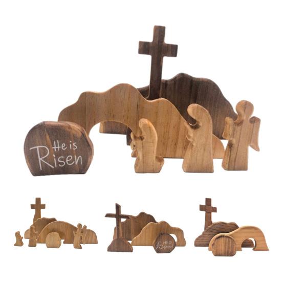 Décoration de Pâques représentant le tombeau vide, un plateau en bois avec la scène de la résurrection de Pâques et la scène de la Nativité de Jésus. Ornement de table.