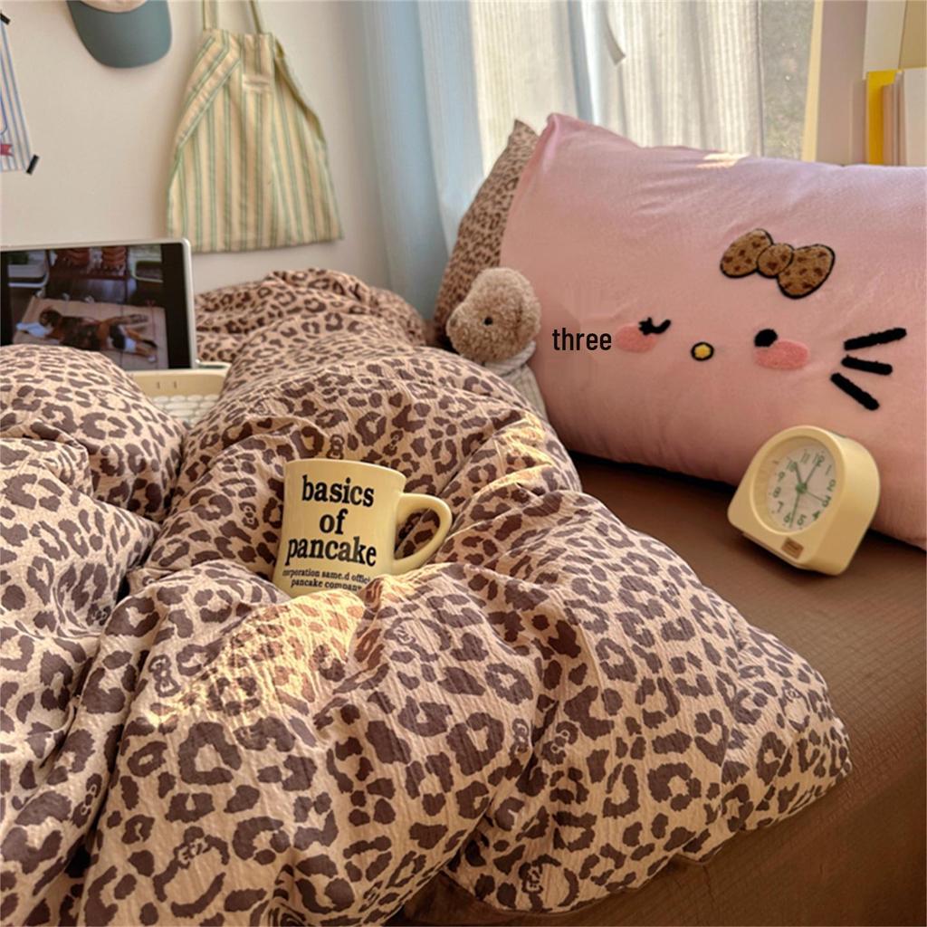 2026 Washable Leopard Print Chenille Kitten Bedding Set - Leopard Theme