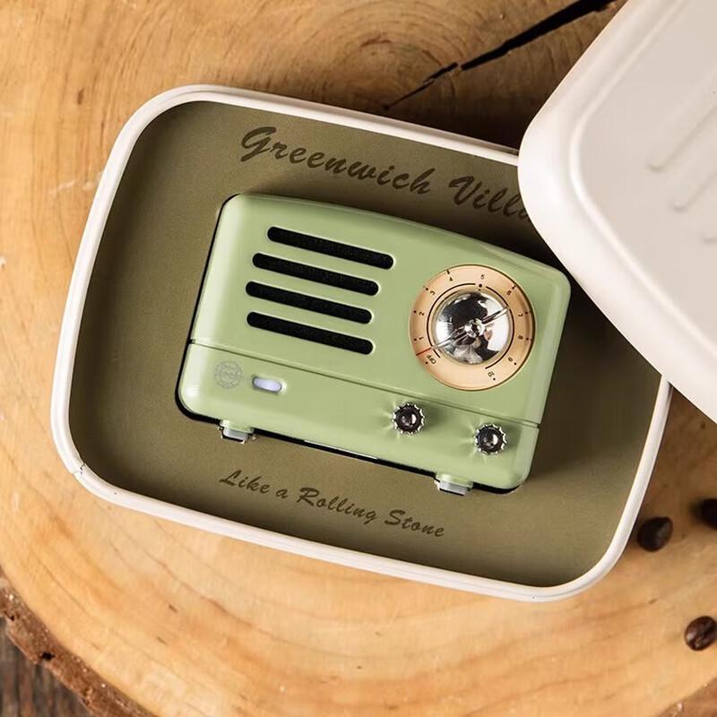 Mao Wang Little Prince OTR Portable Bluetooth Speaker with Radio CN plug (adapter included)