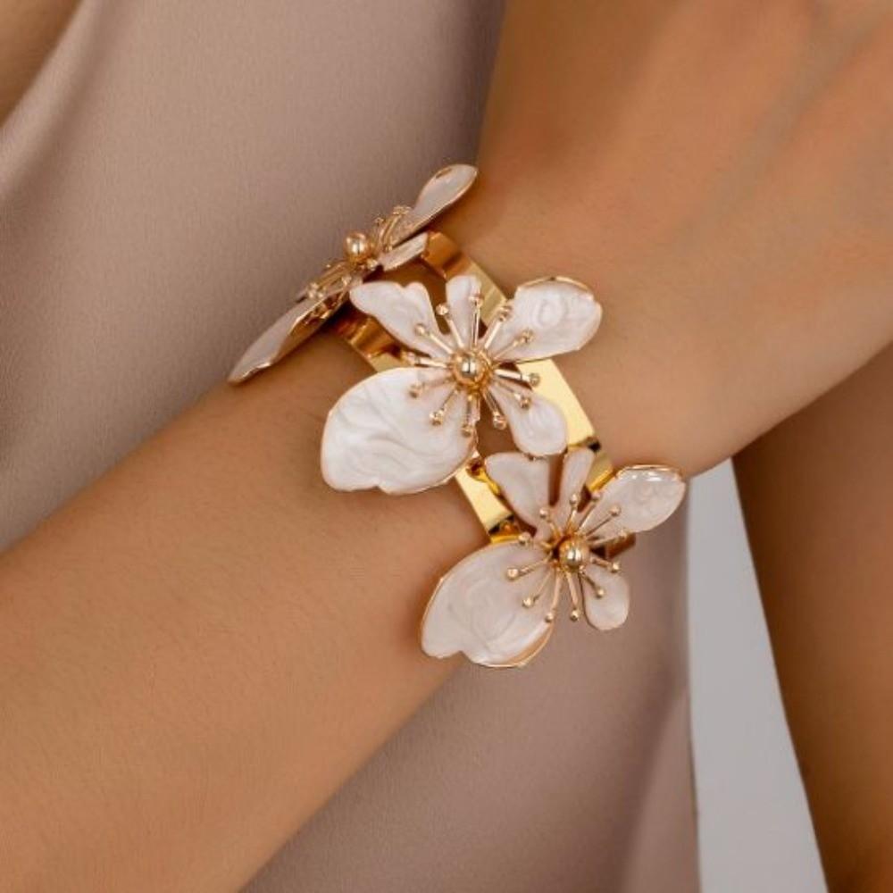 Exaggerated Open Cuff Bracelet Pink White Blue Open Arm Ring Elegant Enamel Flower Bracelet  Women