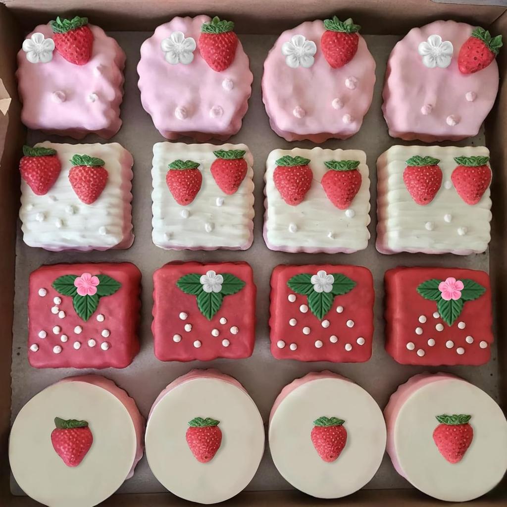 3 Pcs Strawberry Mold 3D Baking DIY Silicone Fruit Fondant Chocolate Mold for Cupcake Shortcake Cake Topper Decoration Candy Jelly Clay