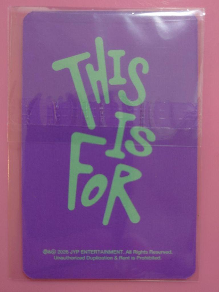 [USED] TWICE THIS IS FOR Digipack Soundwave Tzuyu