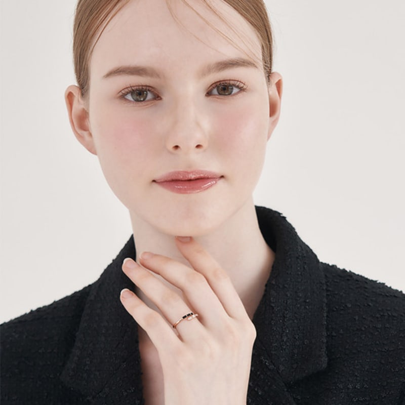 ELLE Jewelry Black and White Open Ring ELBRWR145