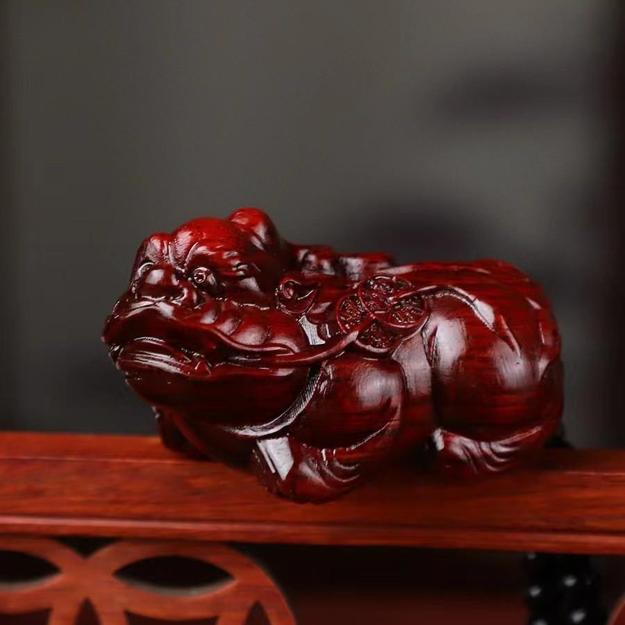 Small-Leaf Red Sandalwood Pendant: Wealth-Attracting Pixiu, Gourd, Dragon, Tortoise Design