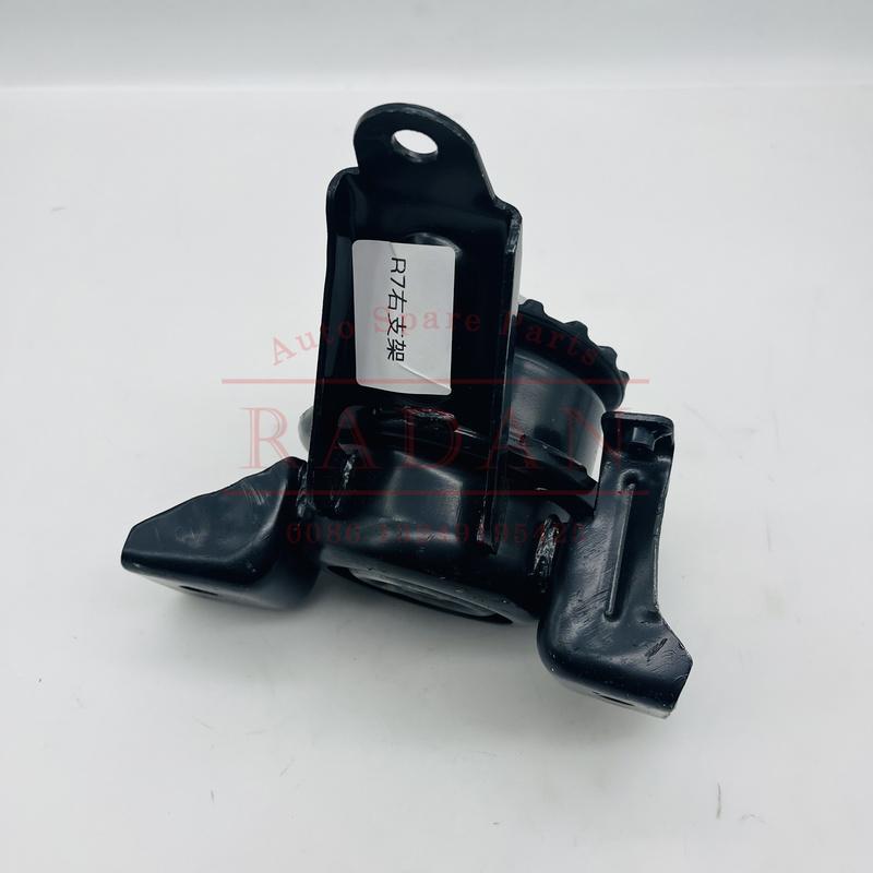 Right Side Engine Mount Motor Support for FAW Senia R7