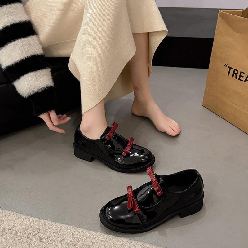 Fashion Brand New 2025 Chic Women's Shoes Fashion Sweet Bow Tie Patent Leather Slip On Comfort Loafers Flats with Low Heel