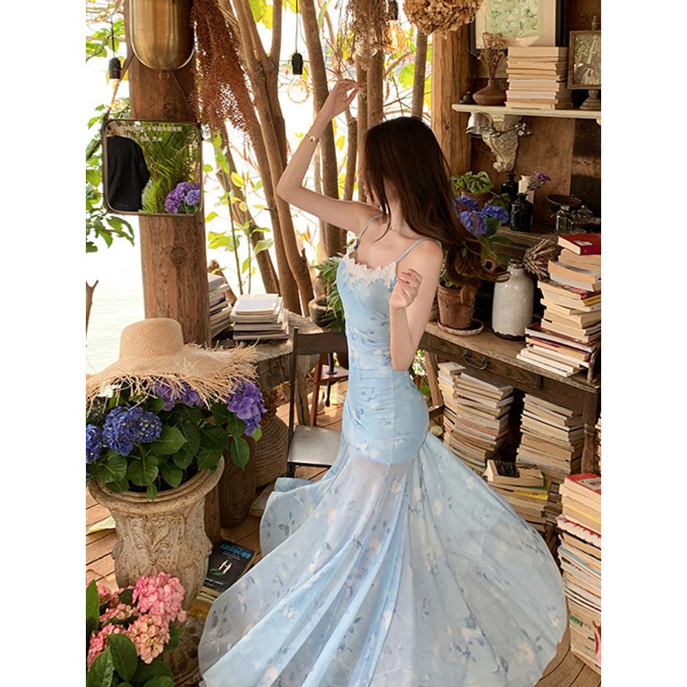 Seaside Vacation Atmosphere Blue Floral Suspender Waist Dress Women's Summer Temperament Pure Desire Fishtail Dress