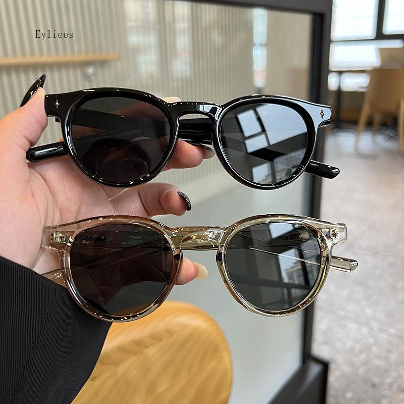 Retro Oval Frame UV400 Sunglasses Unisex Personality Catwalk Small Frame Eyewear for Men And Women