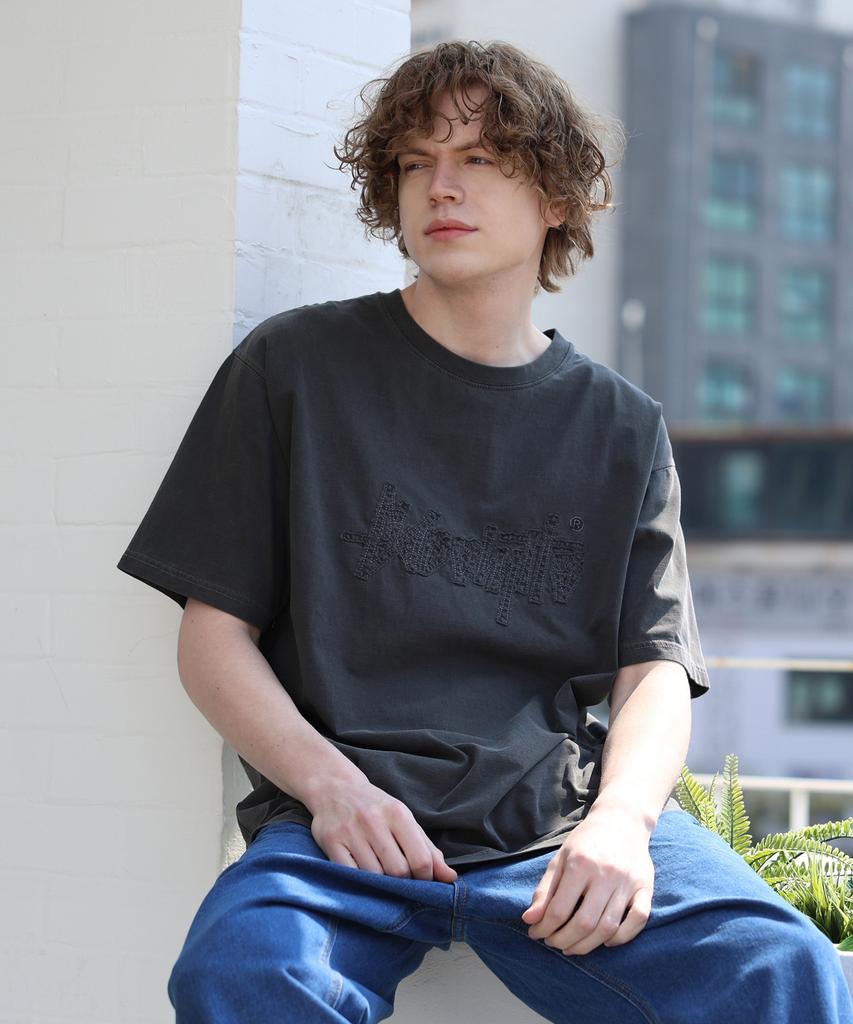 Yosemiti Applique Embroidery Pigment Short Sleeve T-Shirt Smoke Black Yt-306