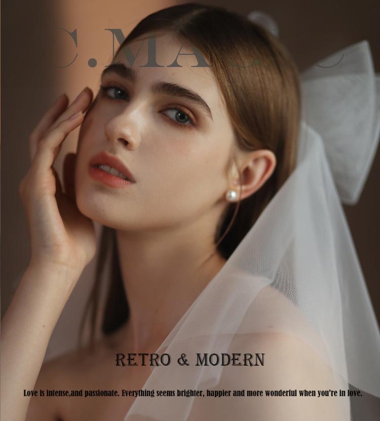 V302 White Double-Layer Bridal Veil with Bowknot and Comb for Weddings and Photo Shoots