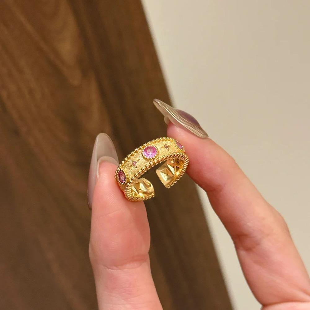 

Italian Textured Gold Royal Style Beaded Edge Lace Red Garnet Ring Luxury Brushed Iris Flower Ring for Women Adjustable
