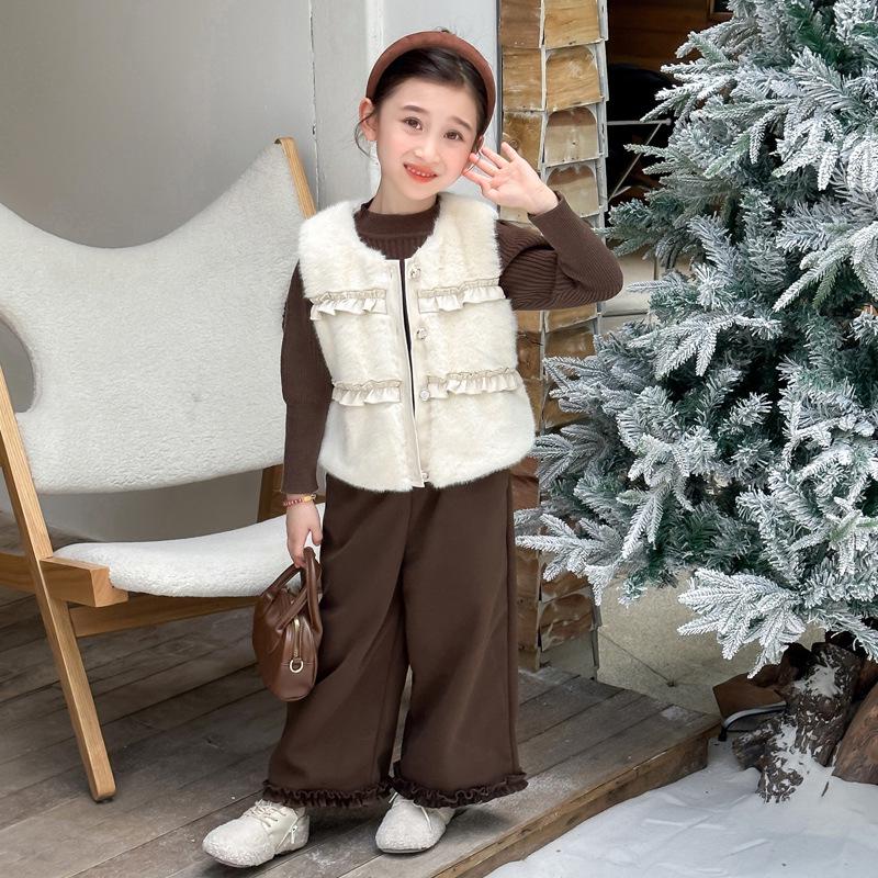 

2025 Новый стиль Девочки Жилет из искусственного меха и Брюки Комплект-тройка на флисовой подкладке Зимний набор 140cm грязно-белый