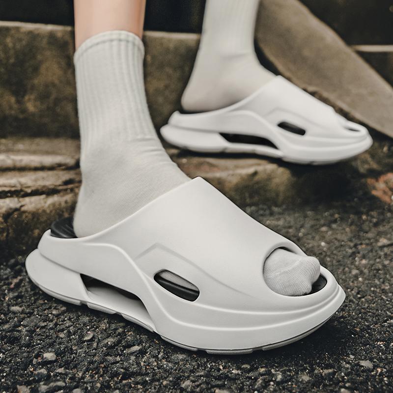 Summer Men's Slippers Outdoor Sandals Beach Comfortable Soft Slides Indoor New Men Casual Shoes Garden Shoes Men Home Slippers