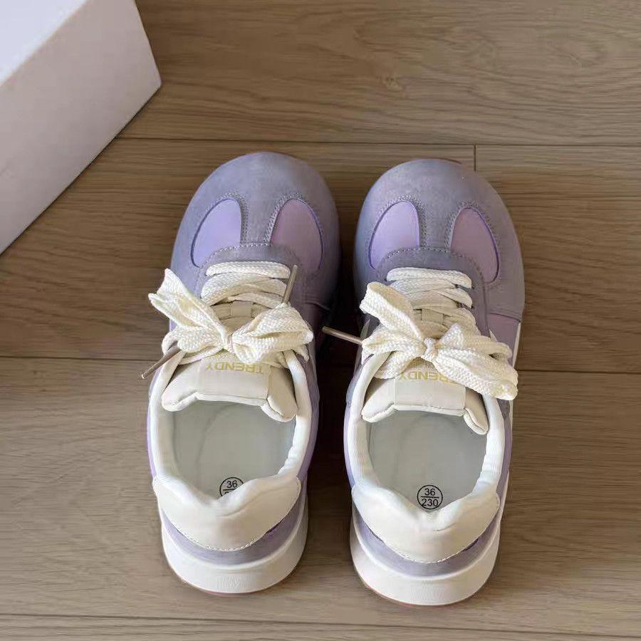 Casual Women's Spring New Versatile and Small Lightweight Soft-soled Sports Shoes