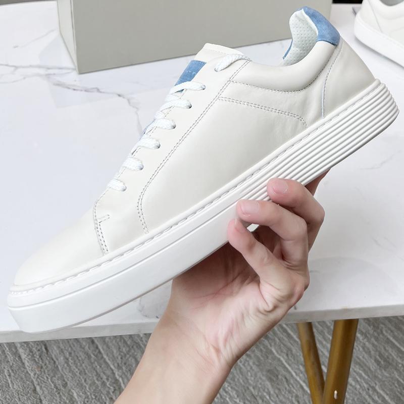 

Весенне-осенние новые высококачественные кожаные туфли ручной работы с перфорацией внутри на шнуровке, повседневные деловые универсальные мужские туфли на плоской подошве