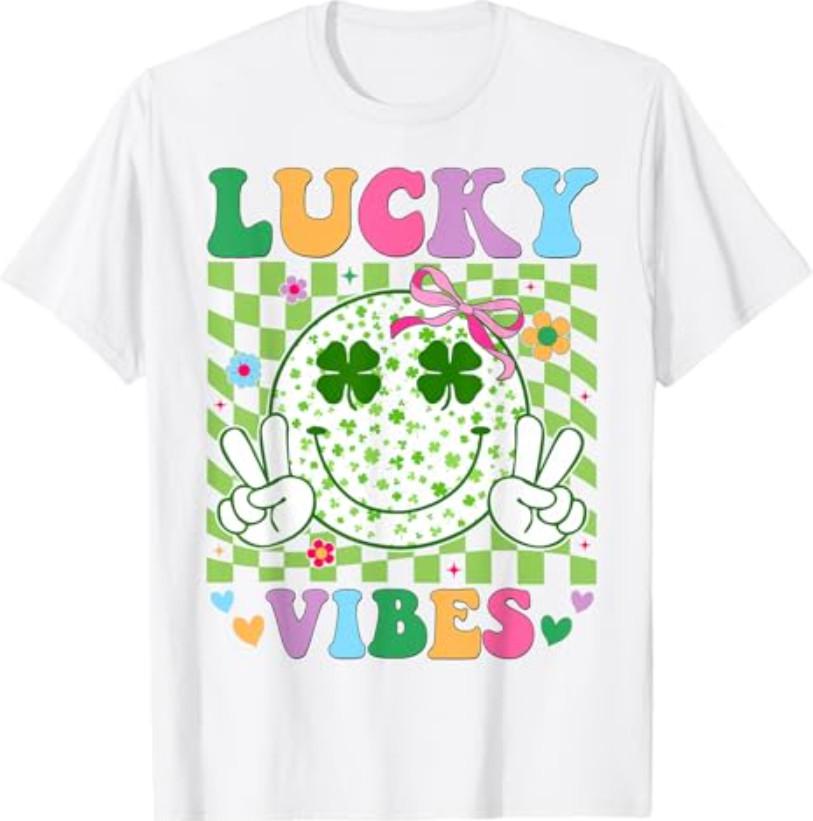 Groovy St Patricks Day Lucky Vibes Shamrock T-Shirt