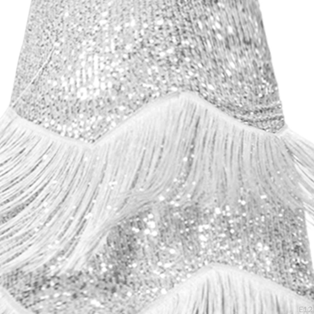 Elegantes Latein-Tanzkleid mit schimmernden Pailletten und Fransenrock