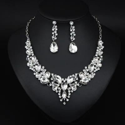 Elegantes Strassschmuck-Set Funkelndes Halsketten-Ohrring-Set Braut-Halsketten-Ohrringe Hochzeit