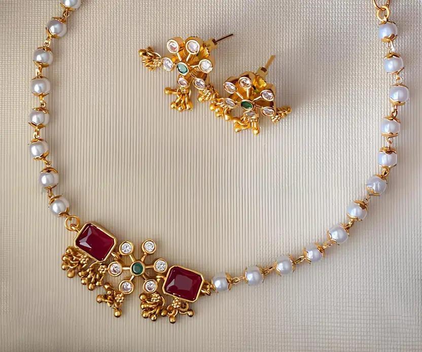 

Женский и Девичий Комплект Бижутерии из Латуни с Золотым Покрытием Золотого Цвета, Серьги и Ожерелье Onesize золотой