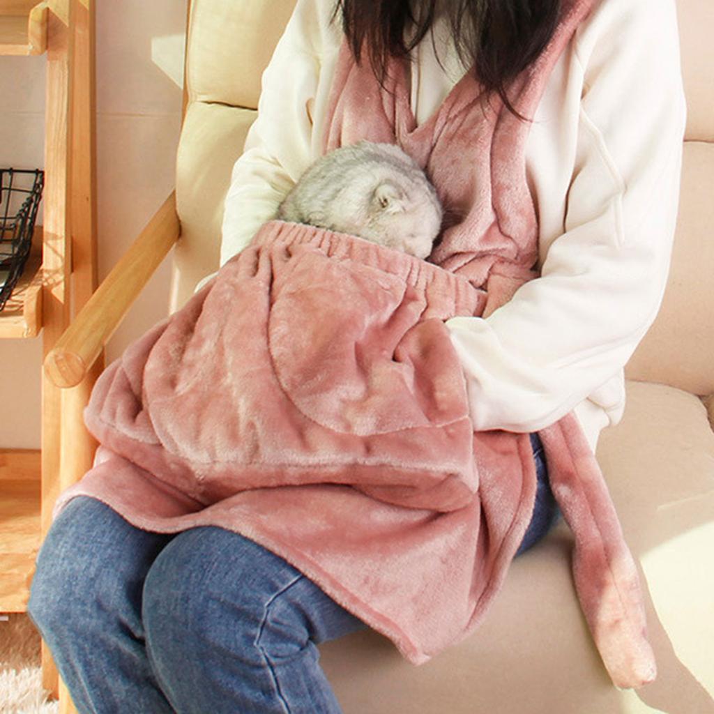 Lovely Shoulder Carry Soft Breathable Pet Apron Indoors Indoors Coral Velvet Apron with Pocket Cute Pink/White