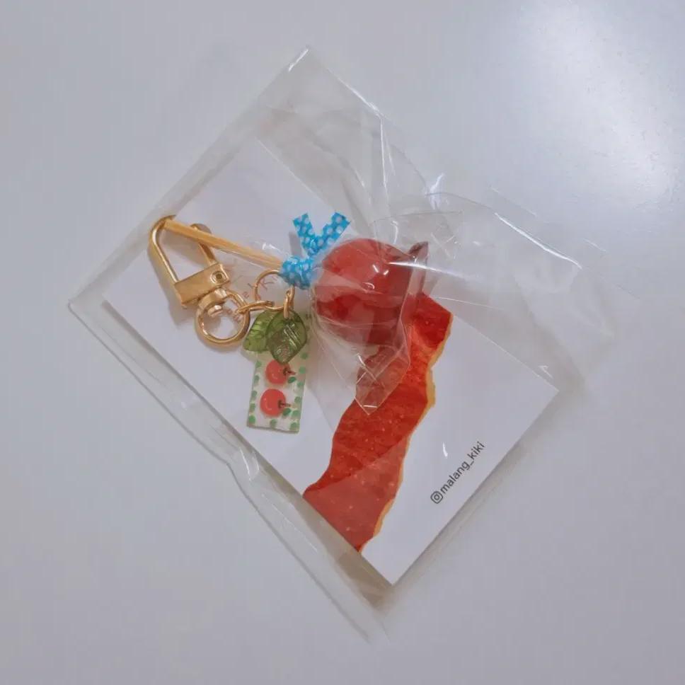 

Брелок «Маланкики-ним Малки Маркет Ринго Амэ»