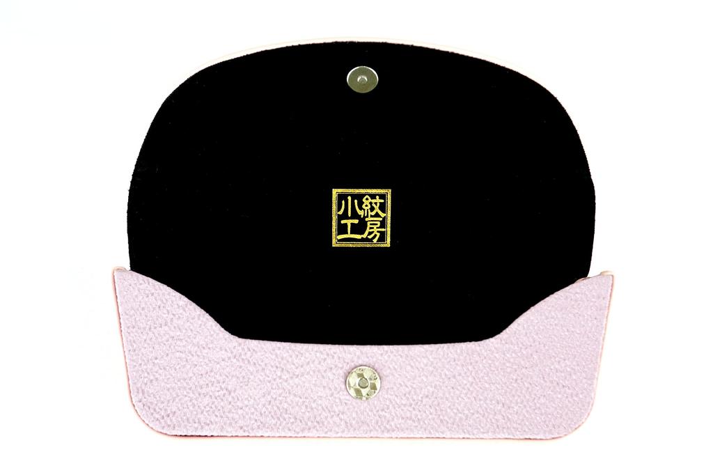 Uni Seni Futago Chirimen Japanese Pattern Eyeglass Case Small Free [Wakomono Komonkobo] (1207) [Semi-Hard] Camellia/Ivory