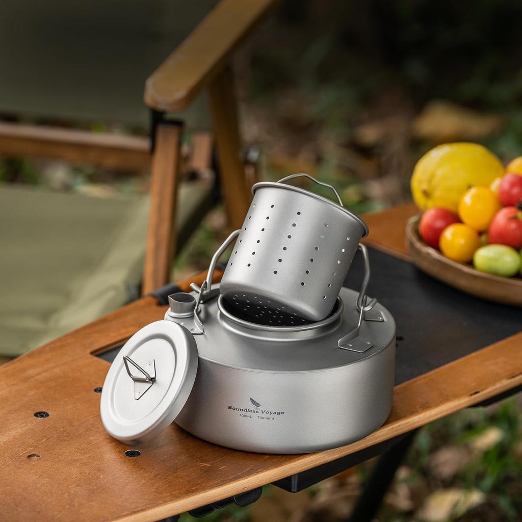Boundless Voyage Titanium Teapot with Strainer, Stylish, Cute, and Simple Design, 700ml Capacity, Heat-Resistant, Lightweight, Rust-Resistant,