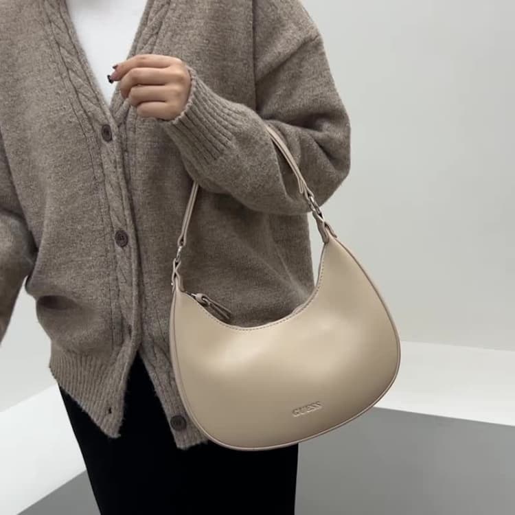 New Women's Shoulder Bag Portable Oblique Half-moon Bag