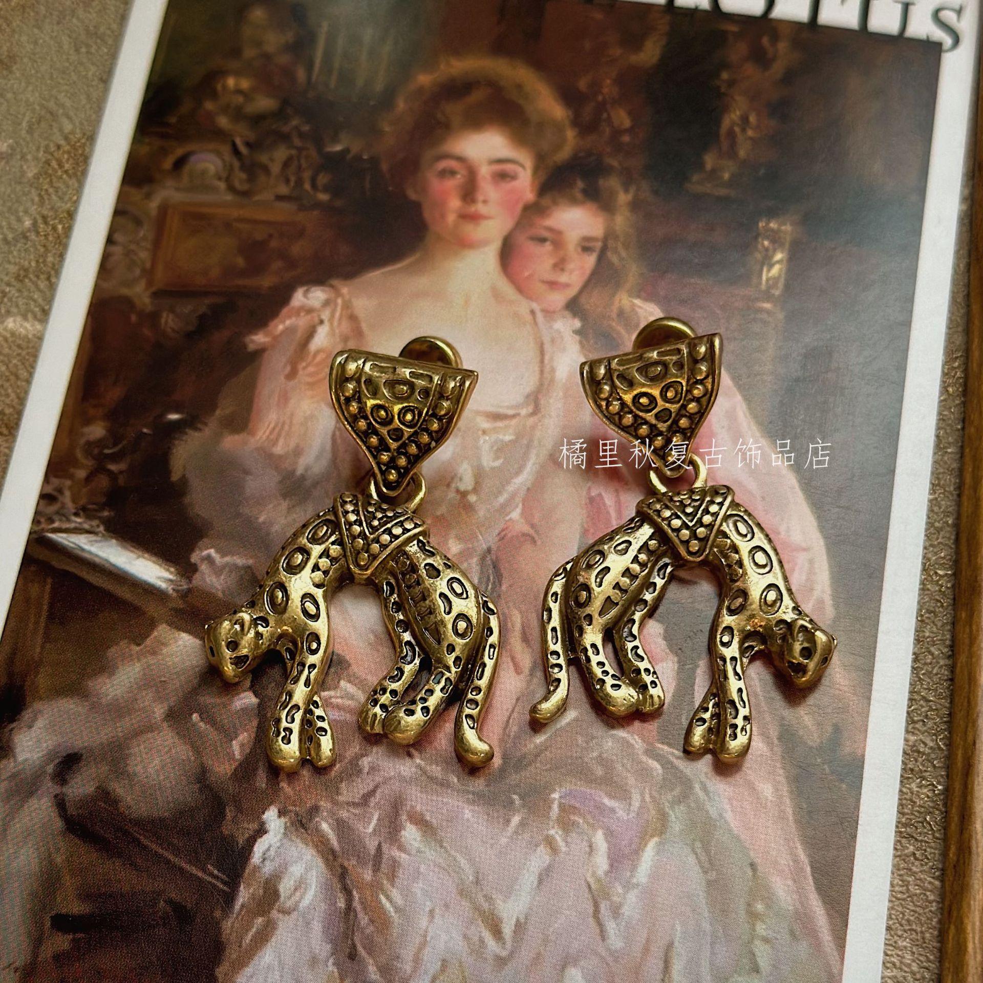 

Ретро треугольные серьги-подвески с леопардовым принтом, преувеличенные серьги высокого класса, модные нишевые серьги