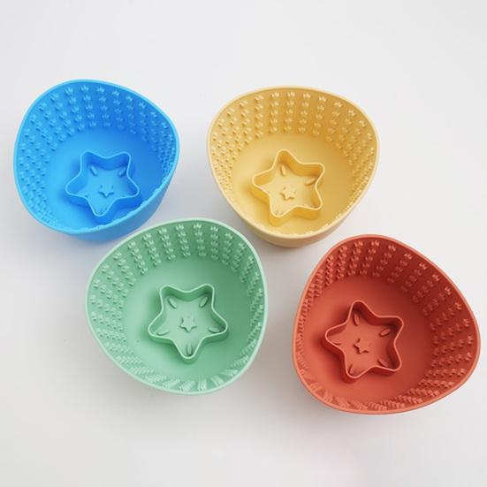 Silicone Pet Slow Feeder Bowl Anti-Choking Non-slip Easy Clean Slow Down Eating Food Bowl for Small Medium Large Breed Dogs Cats
