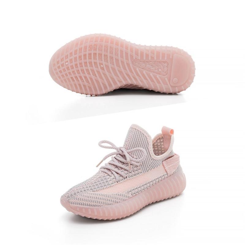 Student Style Plus Size Couple Casual Shoes Fly Knit Mesh Breathable Slip On Versatile Sports Sneakers