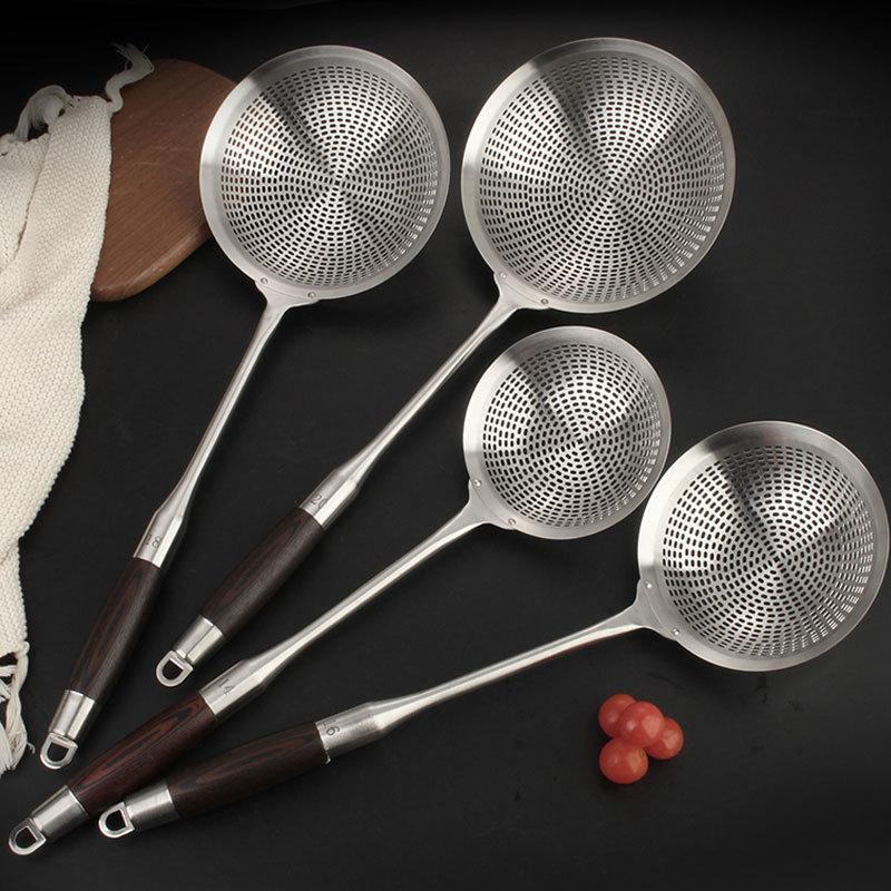 Stainless Steel Strainer for Household Kitchen and Dining, Extended Grease Trap for Scooping Noodles, Long-handled Filter Screen