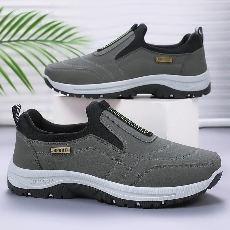 Men's Shoes Autumn New Outdoor Casual Shoes Sports Shoes Large Size Soft-soled Hiking Shoes