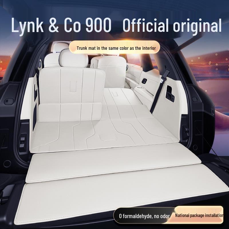 Lynk & Co 900 Full Coverage Trunk Mat 2025