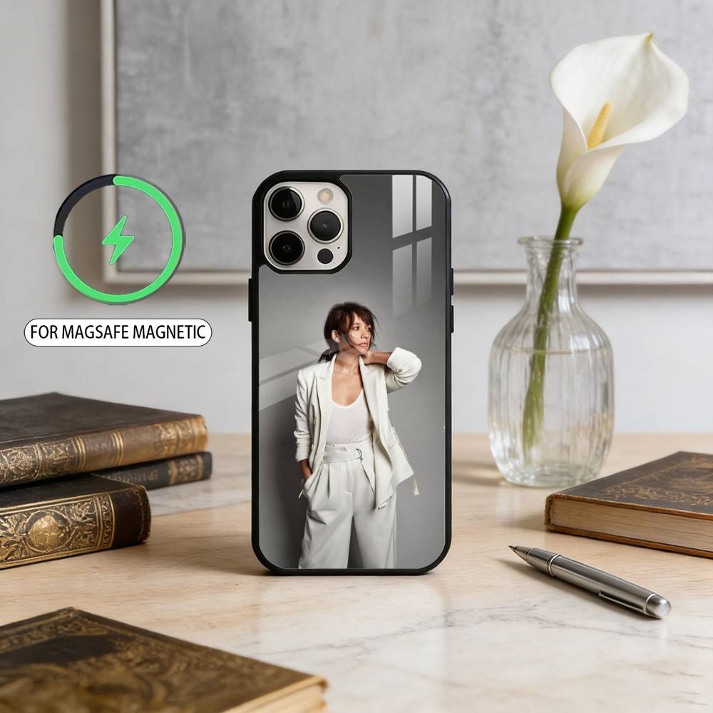 

Beauty R-Rashida J-Jones Phone Case For iPhone17,16,15,14,13,12,11 Plus,Pro Max Magnetic For Magsafe Wireless Charging iphone16e