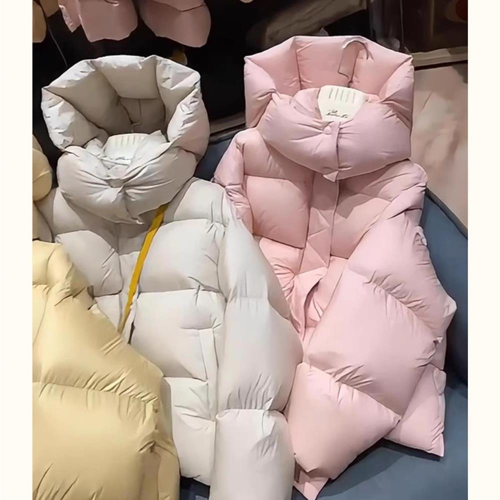 Thickness Short Down Jacket Women Winter Warm Puffer Coat Hooded Down Coats Fluffy Parkas