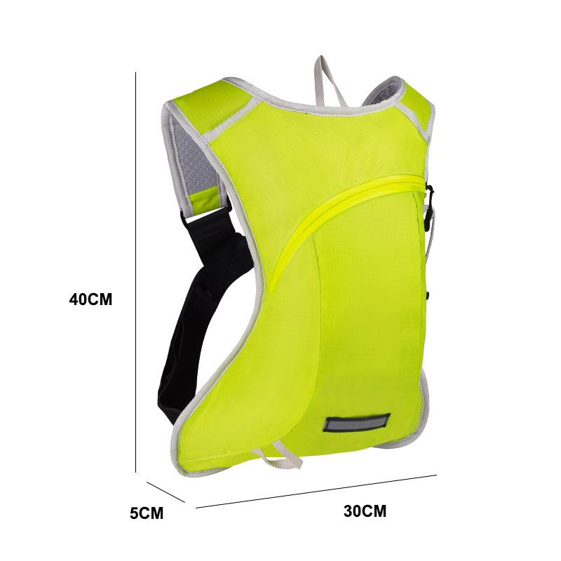 Lightweight Water-Repellent Cycling Hydration Pack with 2L Bladder