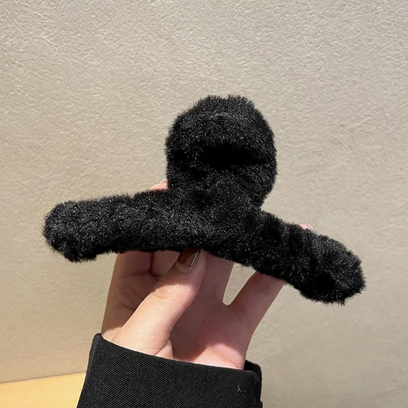 Kawaii Autumn Winter Fur Hair Claws Clip  Vintage Solid Hairy Shark Hair Clip Hairpin Korean Accessories For Women Girls