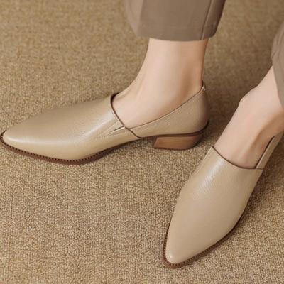 Retro Pointed Toe Kick Loafers Shoes for Women In Spring 2025, New Style with Thick and Medium Heels, Casual Small Leather Shoes