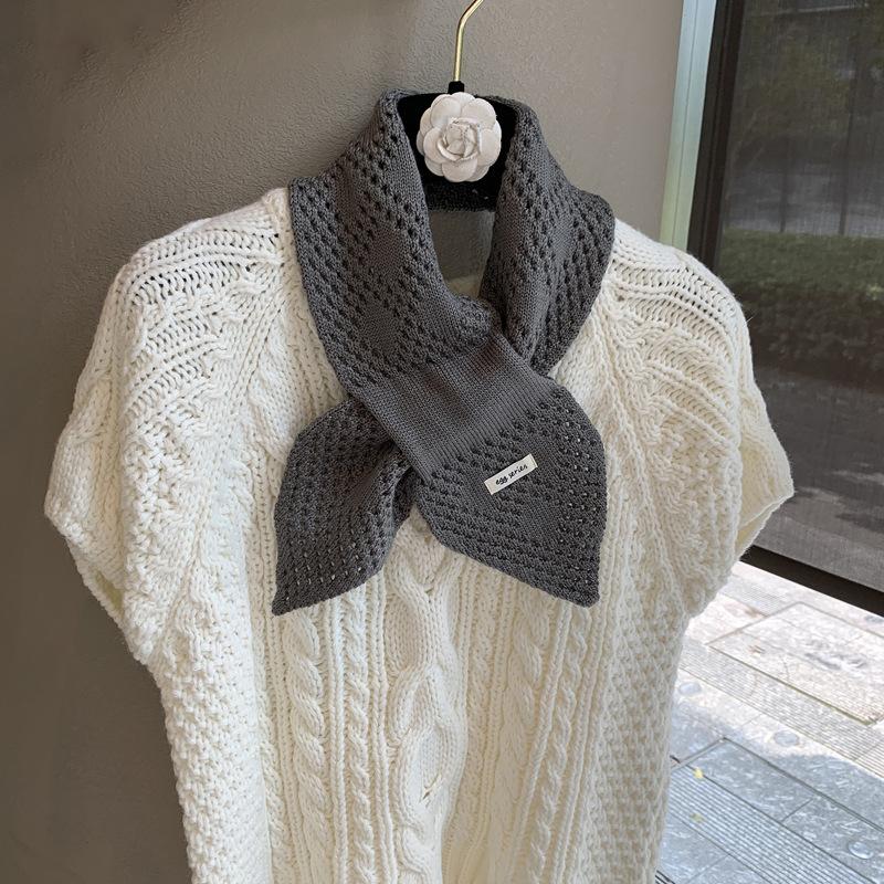 Vintage Hollow Knitted Cross Small Scarf Lazy Perforated Scarf Neck Pack Wear Versatile Scarf Decoration