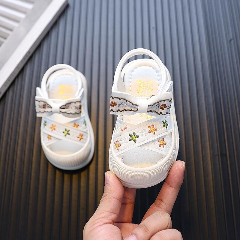 

Модная детская обувь, летние новые детские сандалии на мягкой подошве, удобная обувь для первых шагов для малышей, детская пляжная обувь с защитой от скольжения, простые сандалии для девочек 20insole14cm бежевый