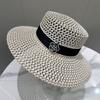 British Fashion Retro Flat Top Hat Women's M Diamond Hollow Breathable Travel Vacation Sun Hat INS Small Fragrant Straw Hat
