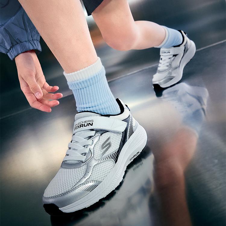 Skechers Kids Go Run Consistent 2.0 Lightweight Comfortable Velcro Running Shoes Kids Sneakers White 405039LSLW