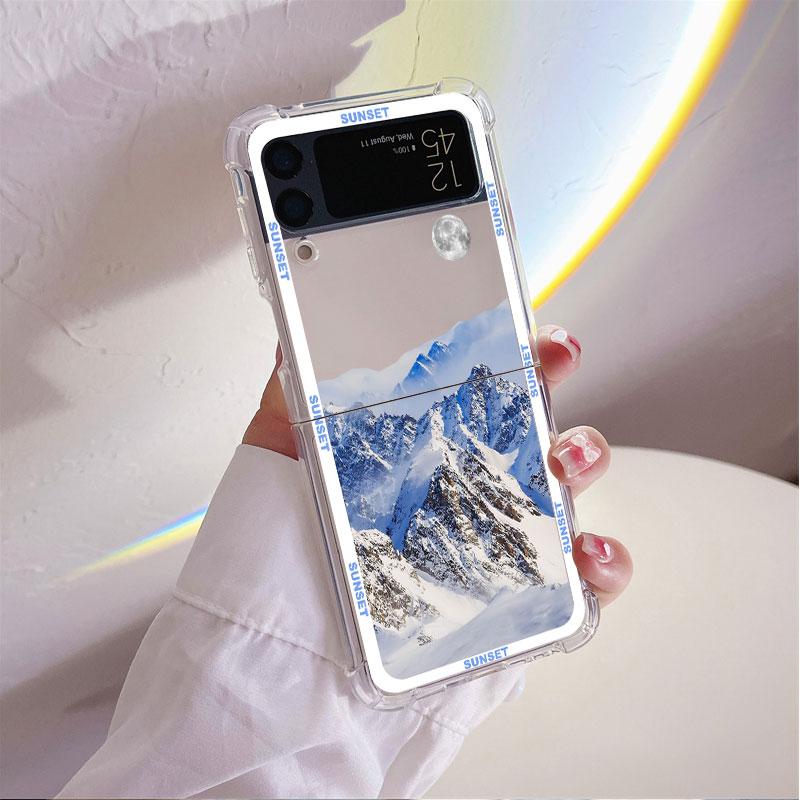 Retro Moon Aesthetic Snow Mountain Luxury Case For Samsung Galaxy Z Flip 3 4 5G Funda Z Flip3 Clear PC Hard Back Phone Coque