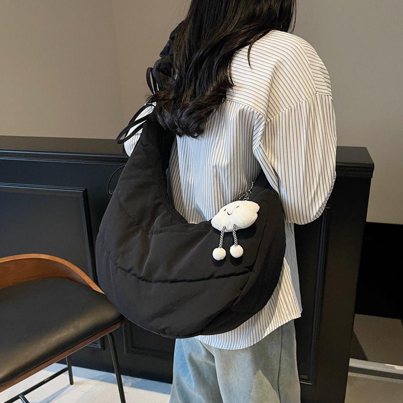 Nylon Cloth Down Cotton Clothes Bag Women's Autumn and Winter Casual Pleated Shoulder Bag Large Capacity Commuter Messenger Tote Bag