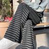 Partea inferioară (Îmbrăcăminte damă) – Capri și pantaloni