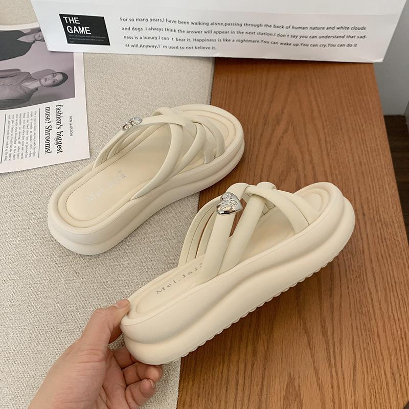 Black Lightweight High-end Thick-soled Heightening One-word Slippers Women's Summer Wear 2025 New with Skirt Cool Slippers